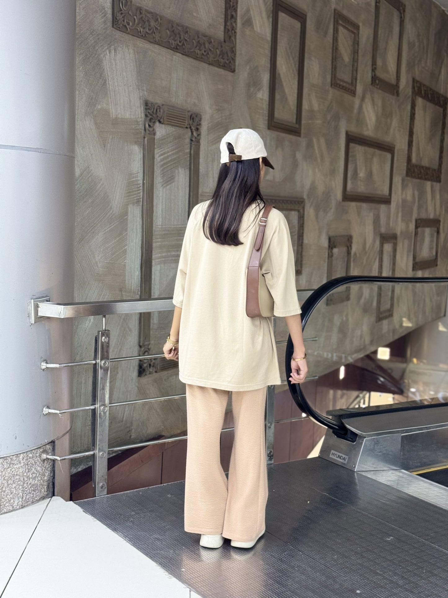 2700- Raglan Sleeve Oversize Plain T Shirt Women-Beige