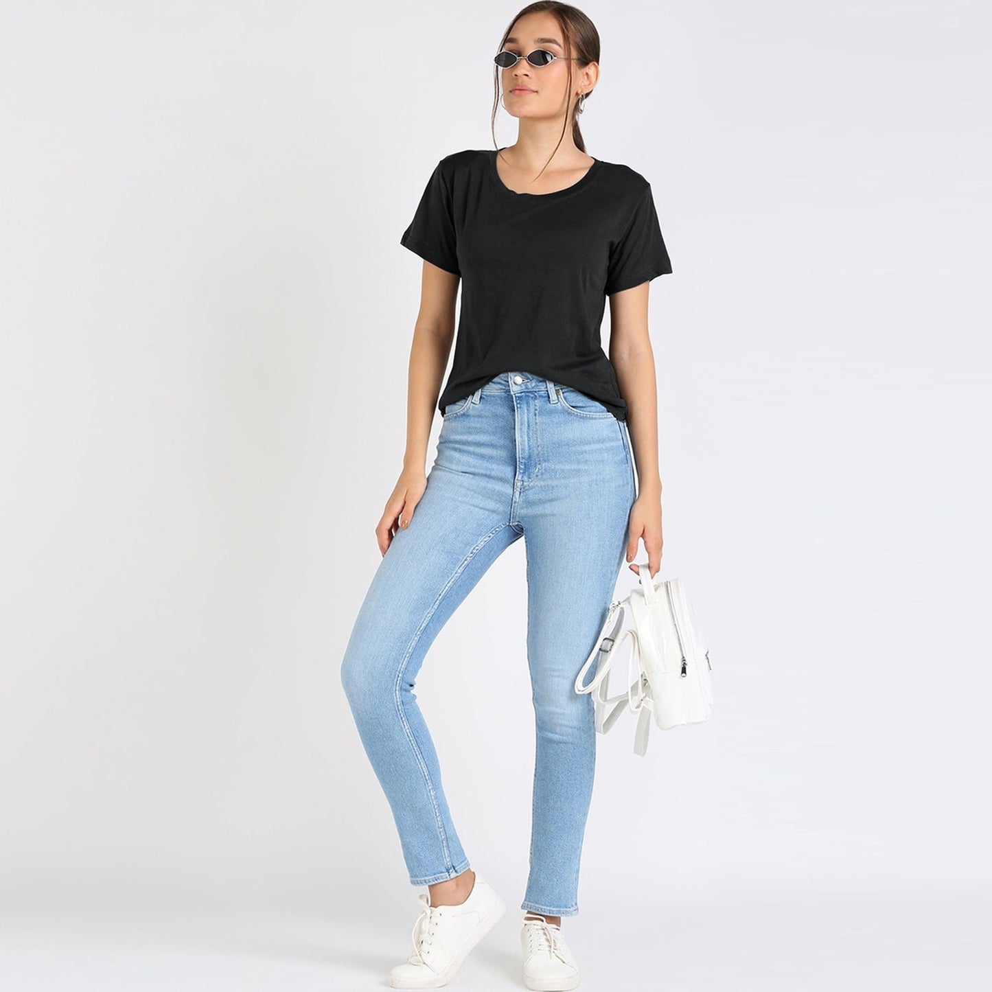 Fapak Solid Round Neck T-shirt For Women-2405