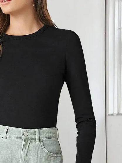 2658- Basic Fitted Long Sleeve Top