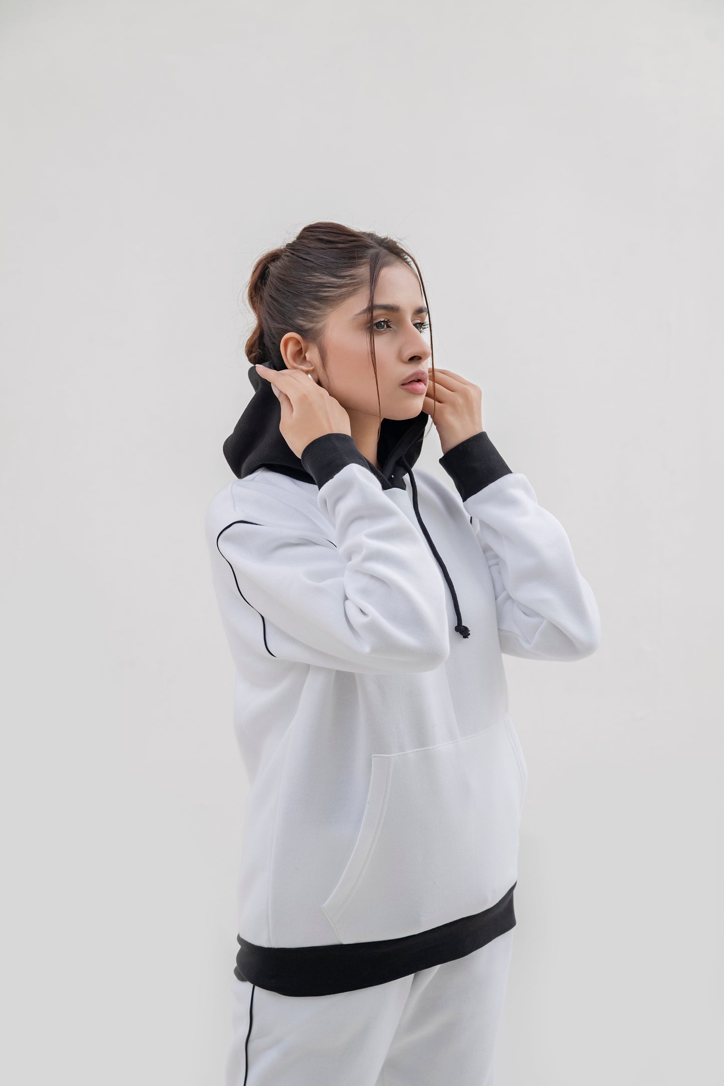 FX Pullover Hood Tracksuit For Women-2584-White Black