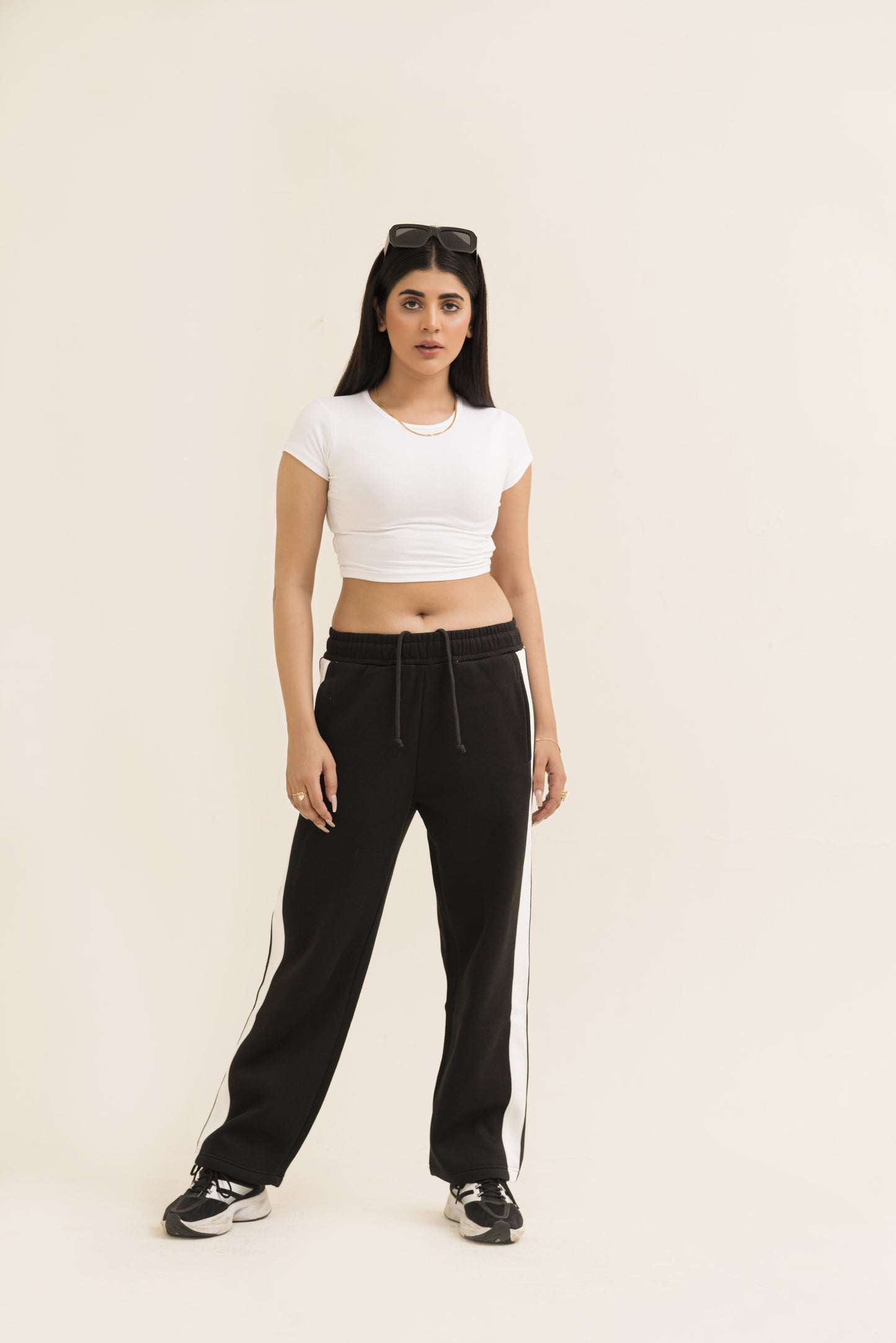 Black Straight-Leg Trousers with Stripe For Women-2558