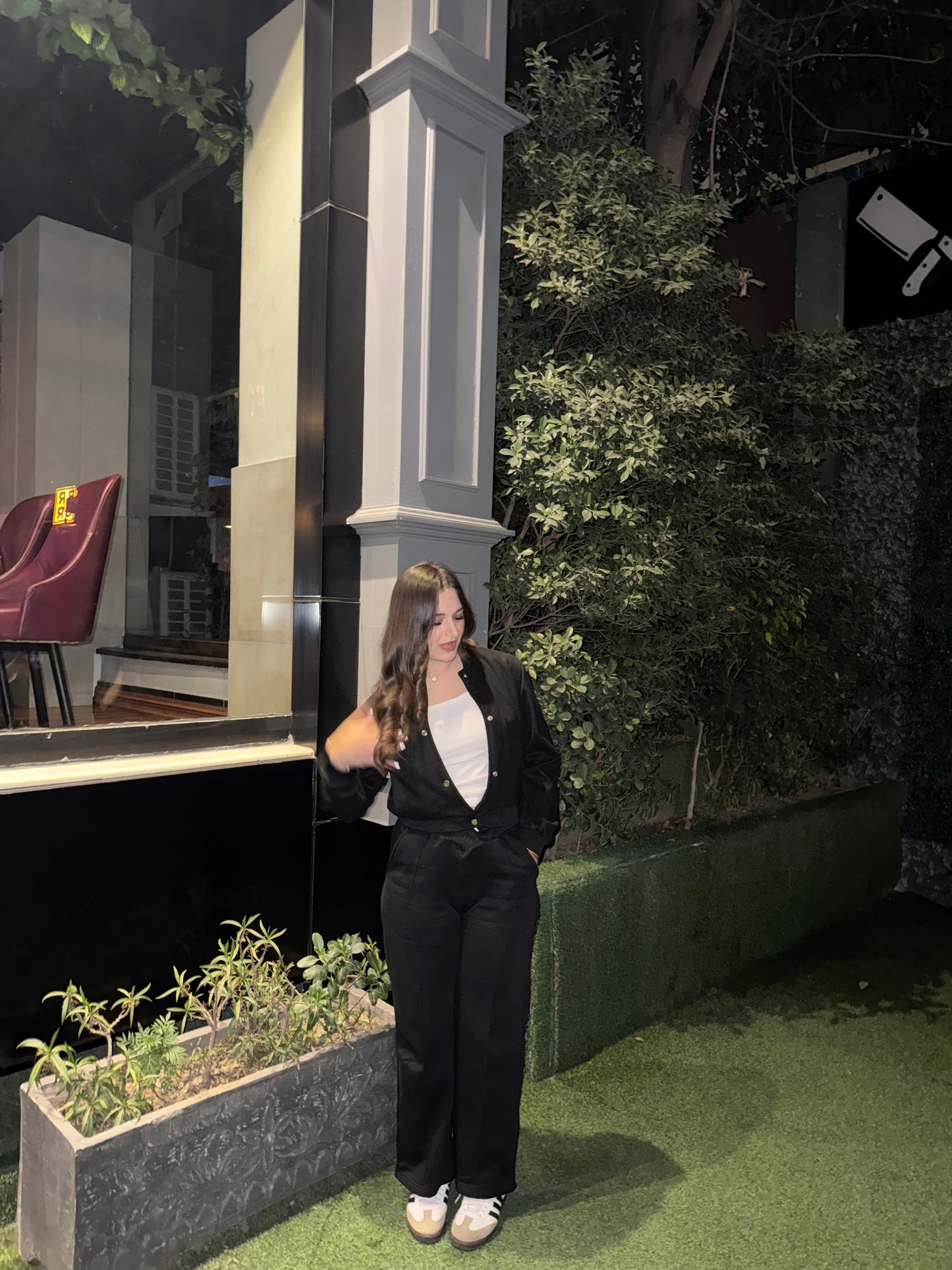 2703-FX Dipped Hip V-Pleated Trouser For Women-Black