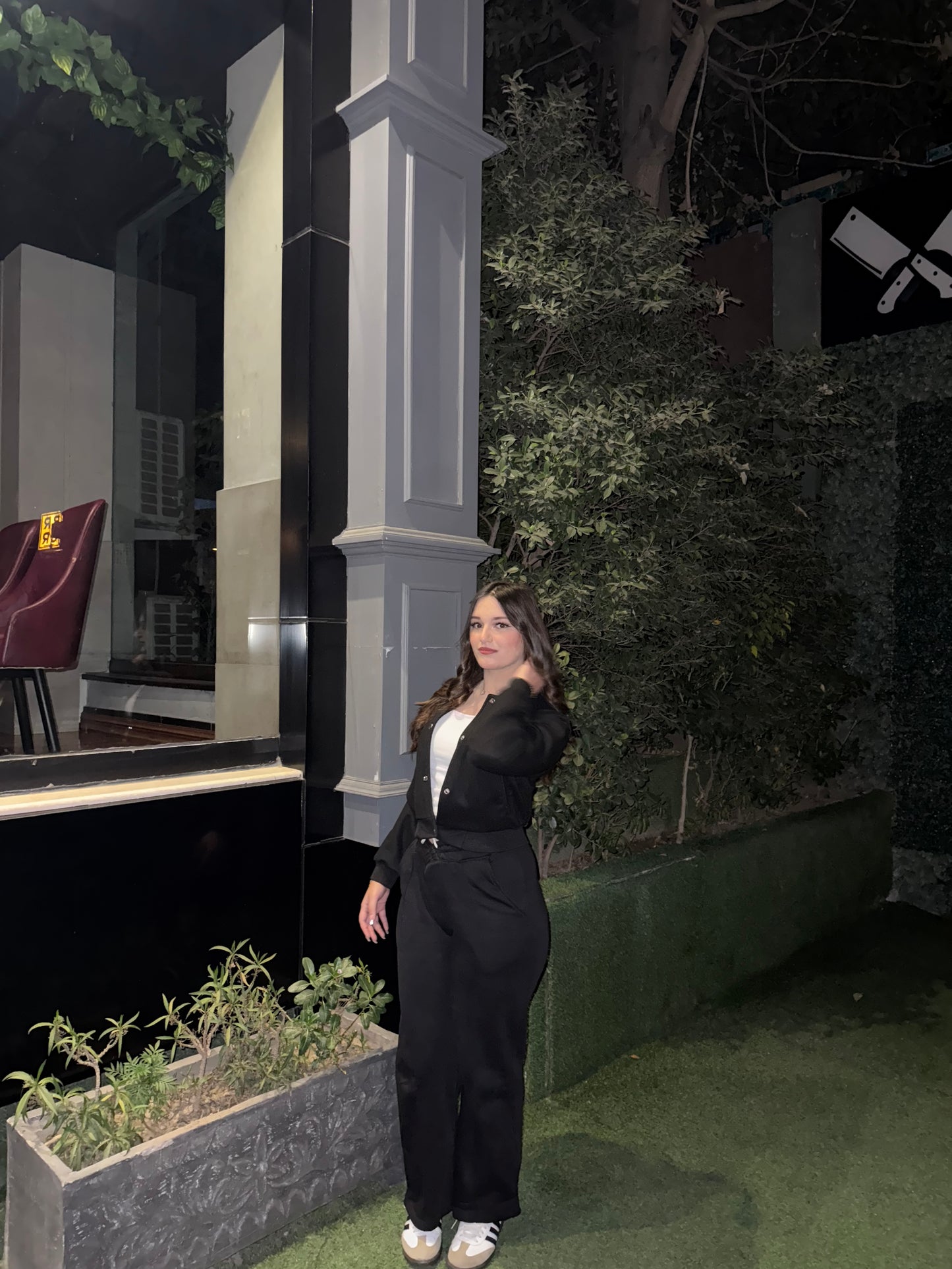 2703-FX Dipped Hip V-Pleated Trouser For Women-Black