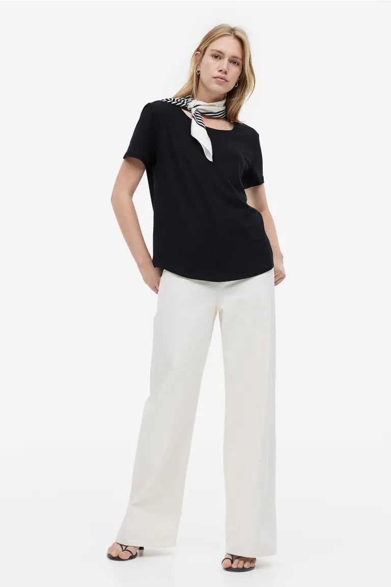 Fapak Solid Round Neck T-shirt For Women-2405