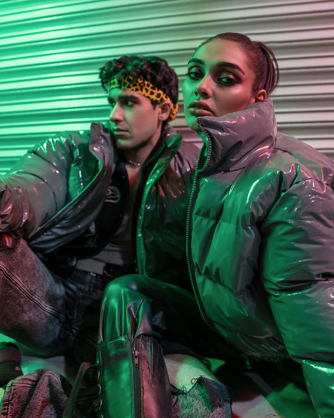 3000-Women’s Vinyl Cropped Full Zip Jacket